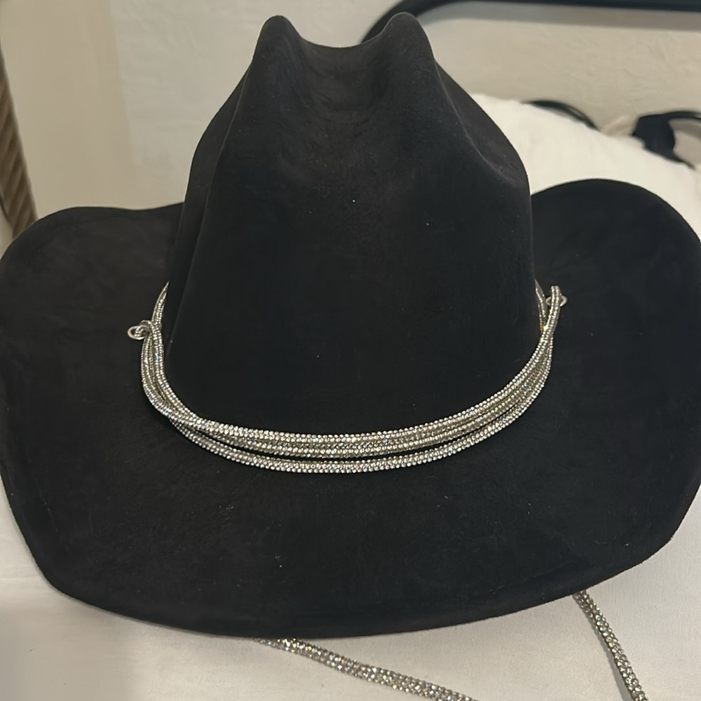 Ladies hat - Picture 2 of 4